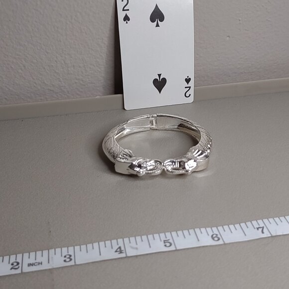 Nice 6.5 Inch Hinged Elephant Bracelet - Picture 3 of 5